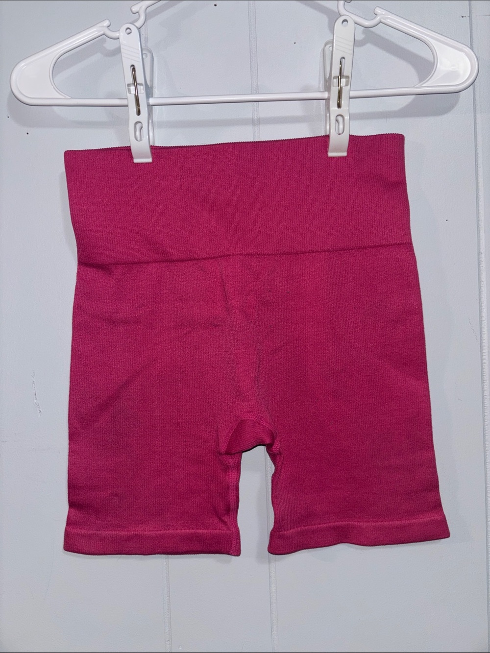 High-Rise Ribbed Bike Shorts - Picture 4 of 7